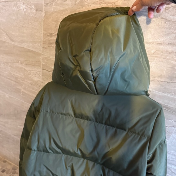 NEW. OLAY Olive Green Quilted Puffer Jacket with Hood - Picture 11 of 13